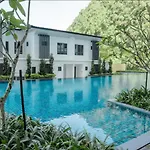 Hotspring Suite 1610 @ Sunway Onsen Neighbour Of Lost World Of Tambun With Theme Park View For 8 Pax