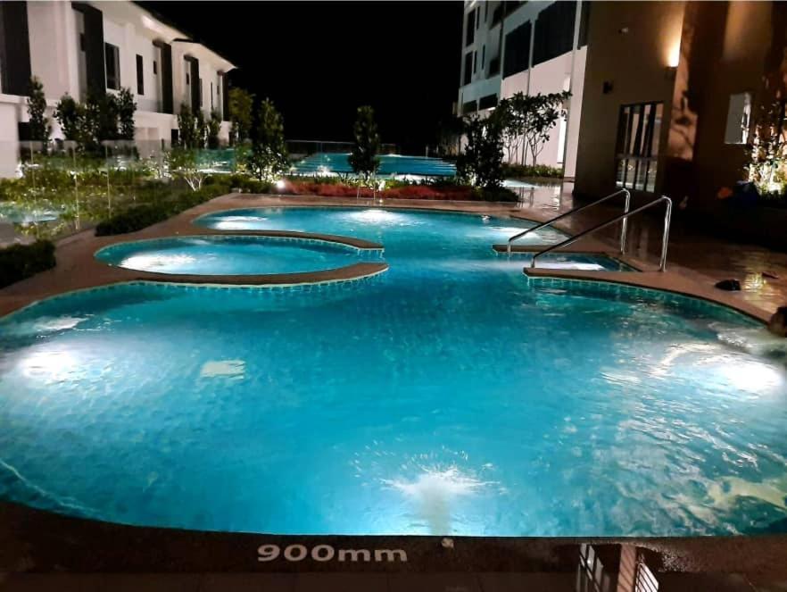 Hotspring 1610 @ Sunway Onsen Neighbour Of Lost World Of Tambun With Theme Park View For 8 Pax *